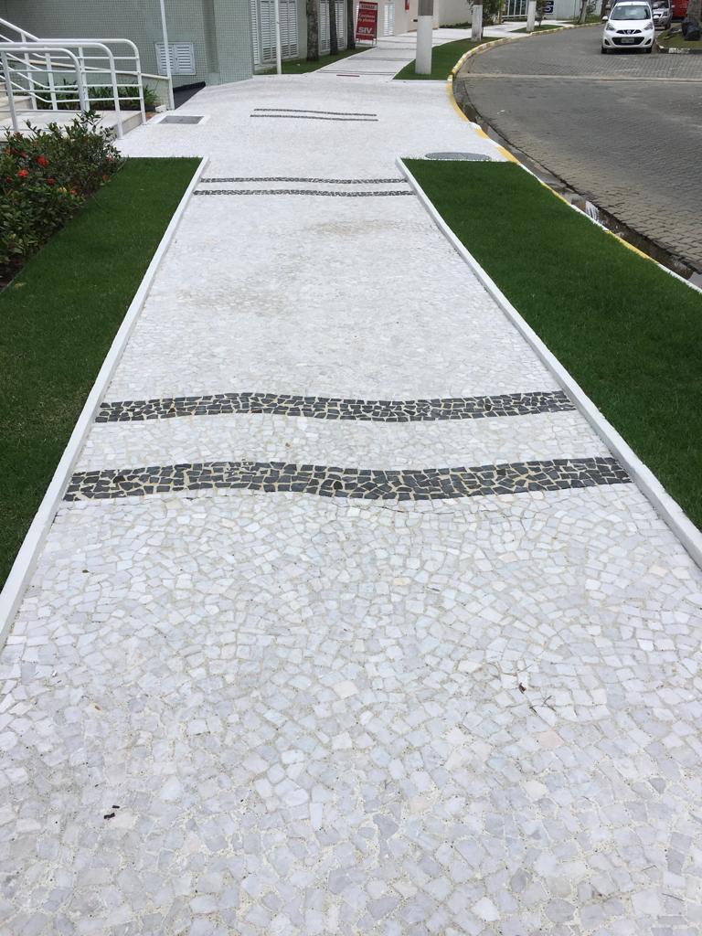 Calçada concreto polido